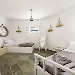 Paros 3 Bedrooms Maisonette For 6 Persons By Mps *