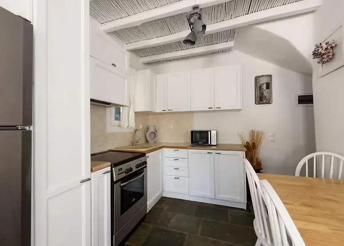 Paros 3 Bedrooms Maisonette For 6 Persons By Mps Apartmán