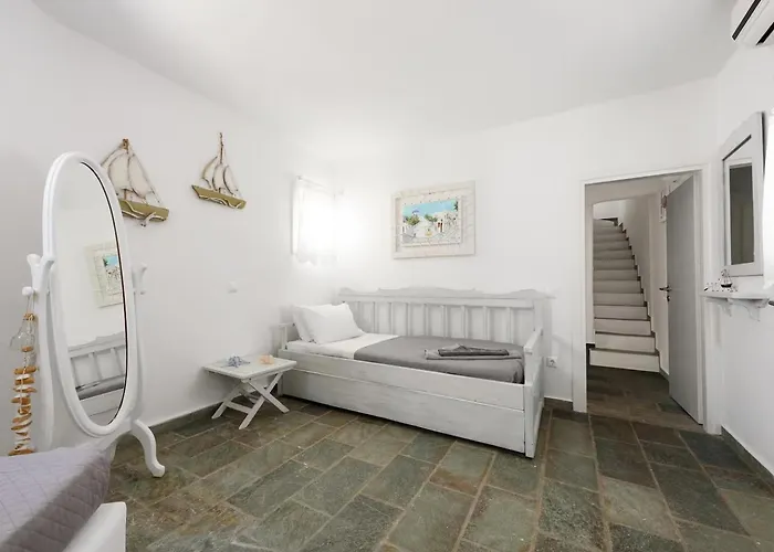 Paros 3 Bedrooms Maisonette For 6 Persons By Mps Apartmán
